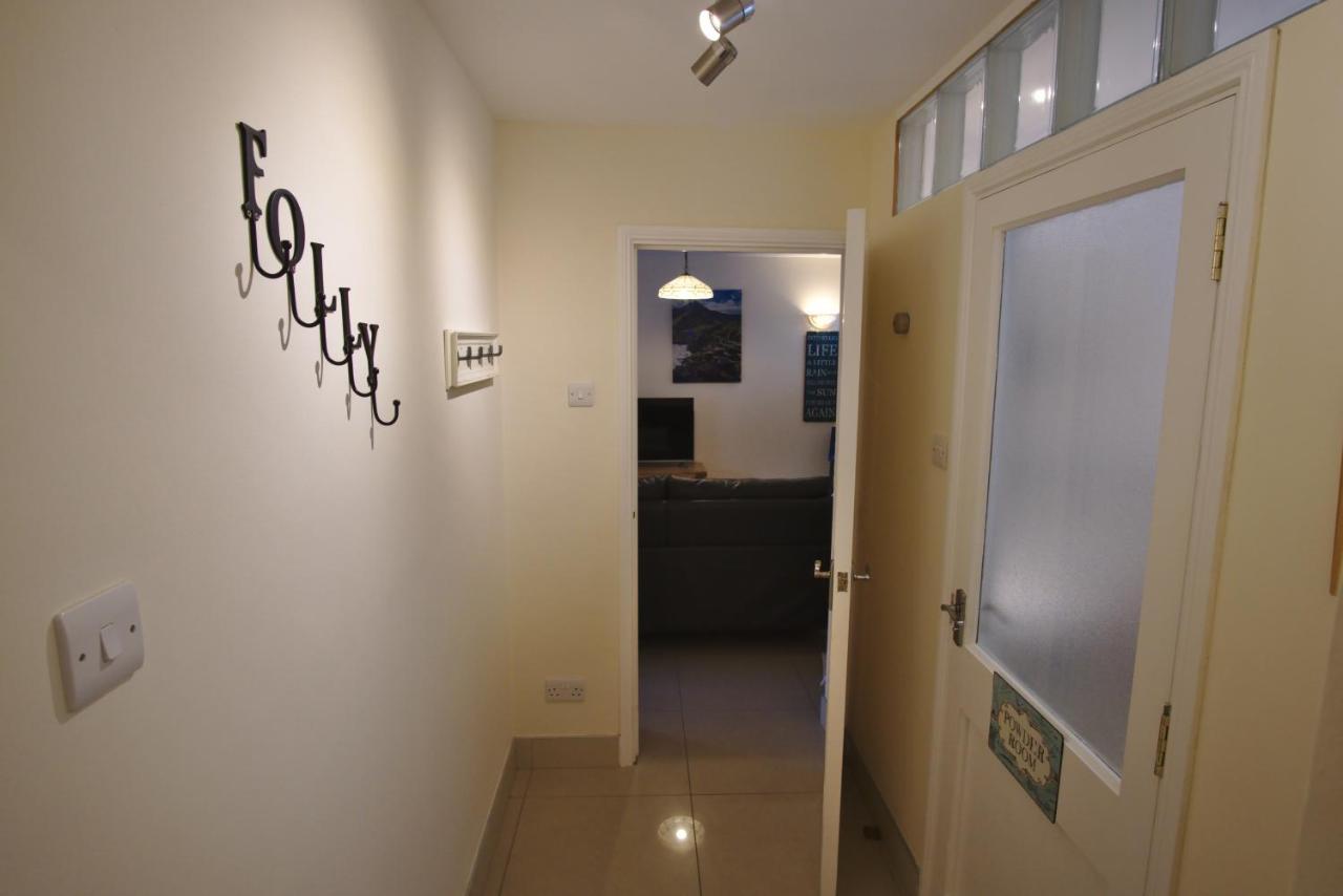 The Folly Villa บังกอร์ ภายนอก รูปภาพ